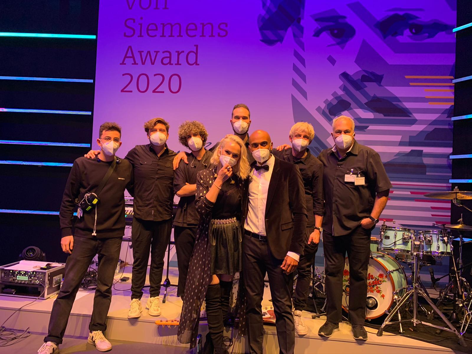 SIEMENS-LIVESTREAM-BERLIN1